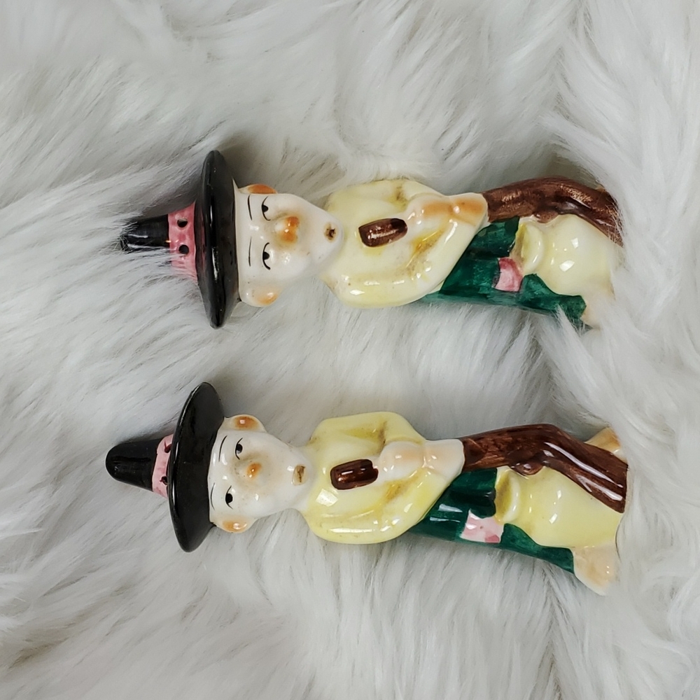 Vintage Salt and Paper Figurine Mexican Men Sheakers made in Japan